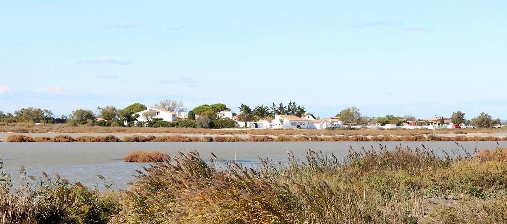 Mas Des Rieges & Spa Saintes-Maries-de-la-Mer Buitenkant foto