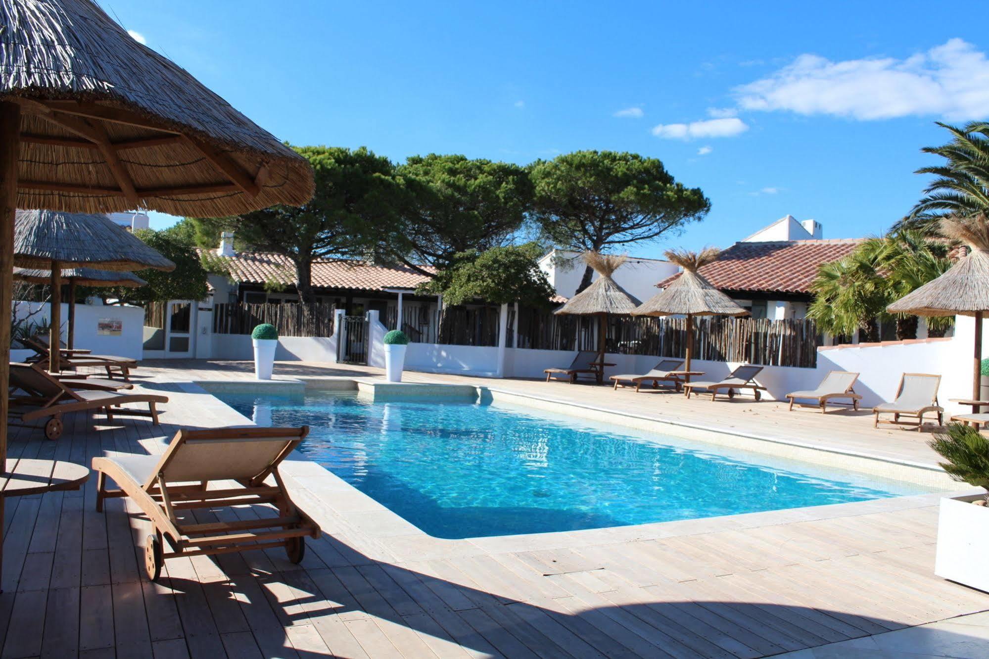 Mas Des Rieges & Spa Saintes-Maries-de-la-Mer Buitenkant foto