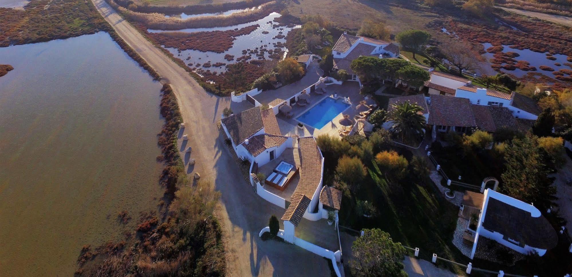Mas Des Rieges & Spa Saintes-Maries-de-la-Mer Buitenkant foto