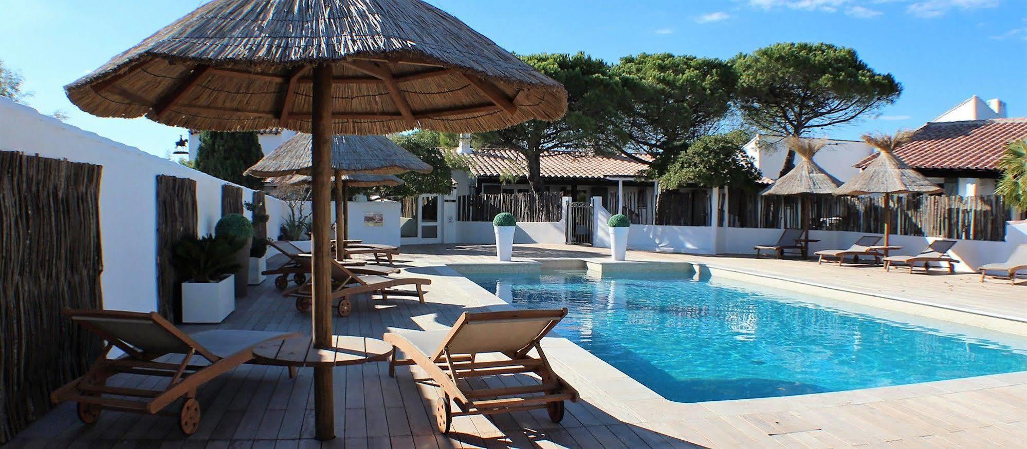 Mas Des Rieges & Spa Saintes-Maries-de-la-Mer Buitenkant foto